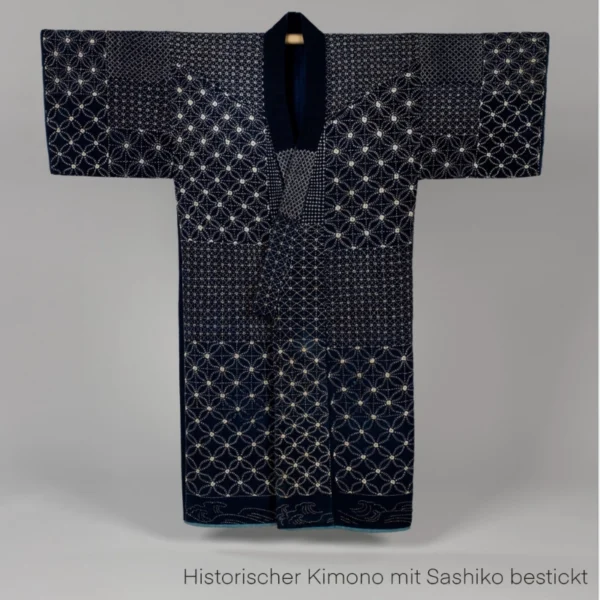 Historischer Kimono mit Sashiko bestickt
