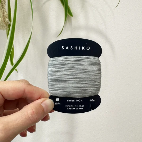 Daruma Sashiko Garn 40m 217 hellgrau